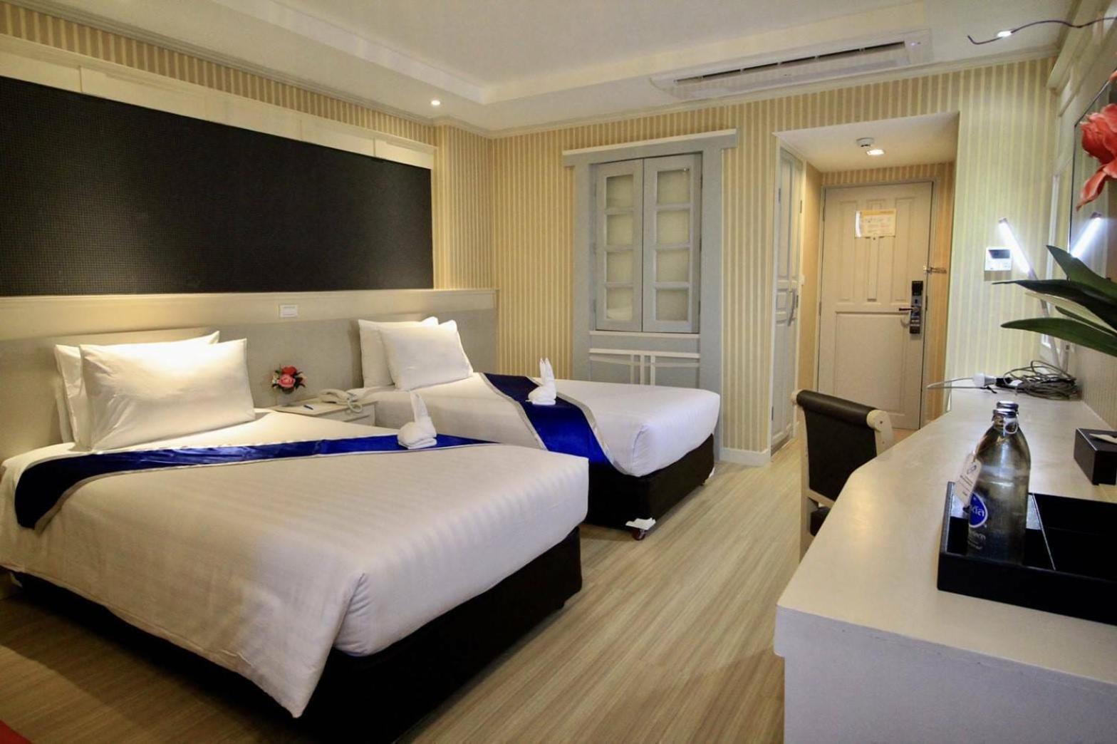 โรงแรมวีวิช V Wish Hotel Khon Kaen Exterior photo
