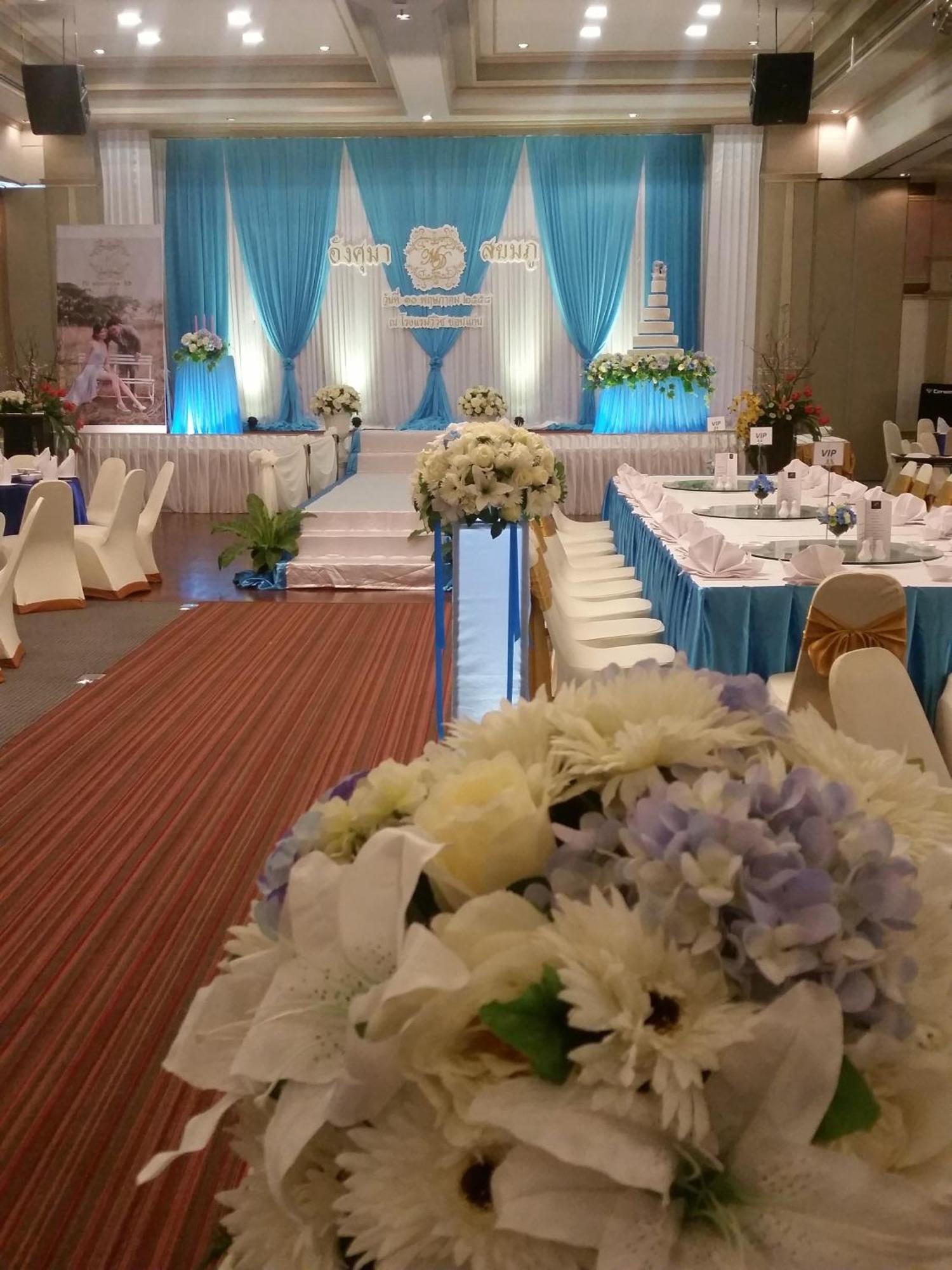 โรงแรมวีวิช V Wish Hotel Khon Kaen Exterior photo