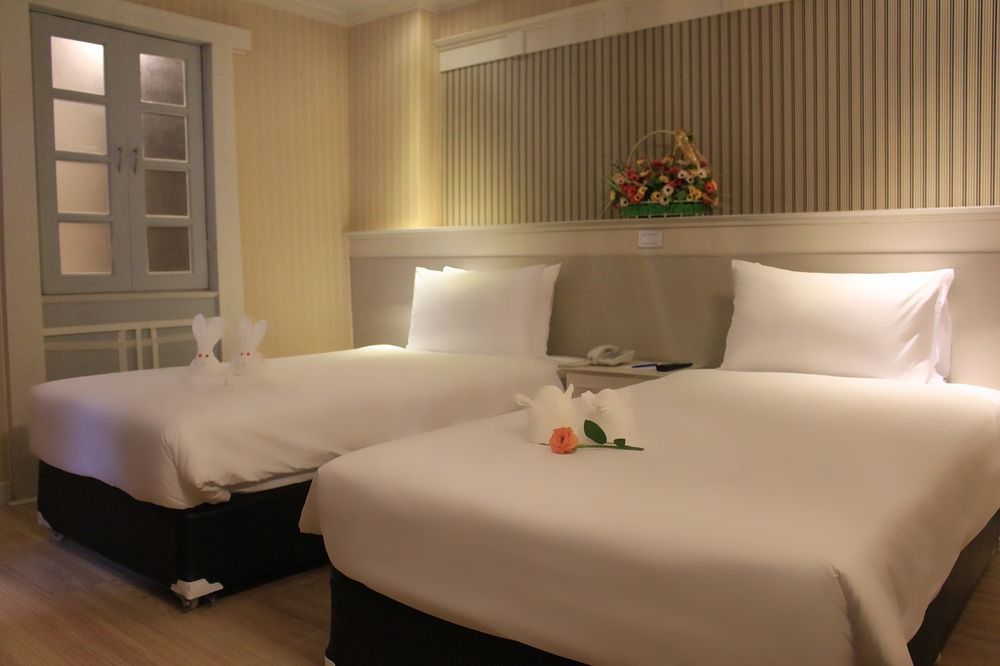 โรงแรมวีวิช V Wish Hotel Khon Kaen Exterior photo