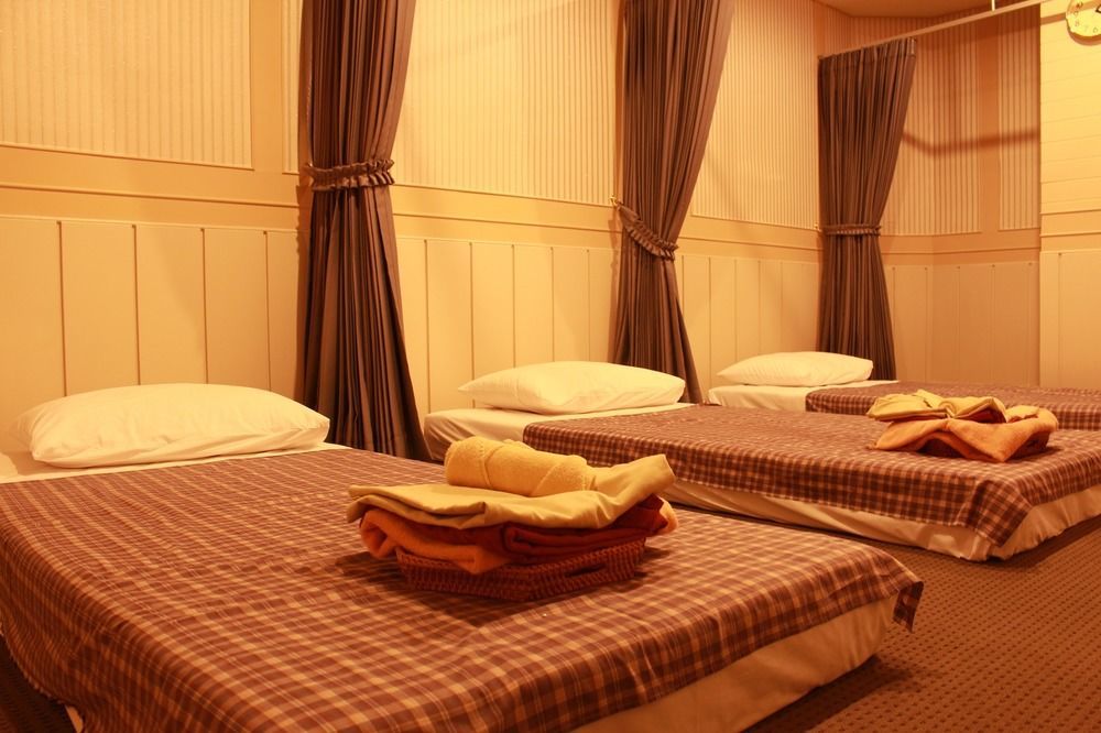 โรงแรมวีวิช V Wish Hotel Khon Kaen Exterior photo
