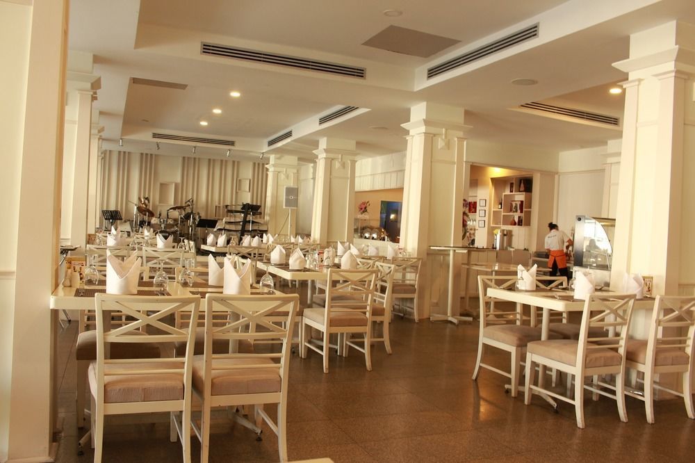 โรงแรมวีวิช V Wish Hotel Khon Kaen Exterior photo
