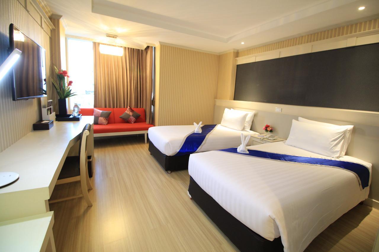 โรงแรมวีวิช V Wish Hotel Khon Kaen Exterior photo
