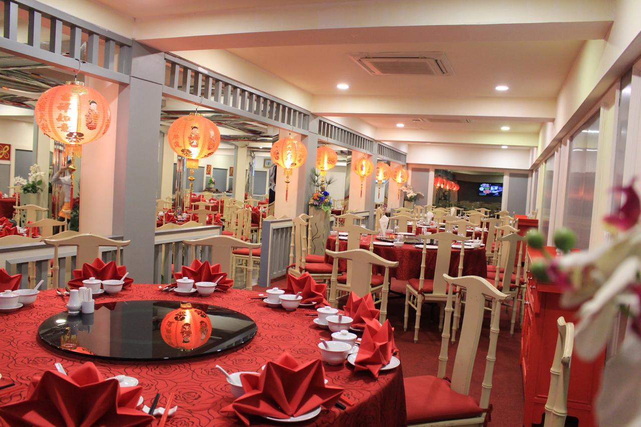 โรงแรมวีวิช V Wish Hotel Khon Kaen Exterior photo